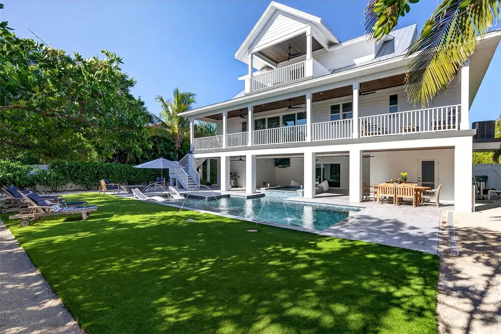 598 Lyons Lane Longboat Key FL 34228