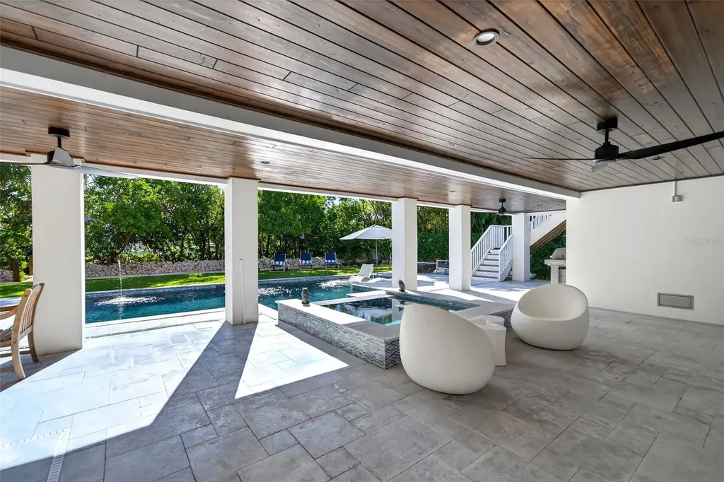 598 Lyons Lane Longboat Key FL 34228