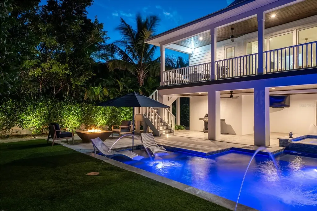 598 Lyons Lane Longboat Key FL 34228