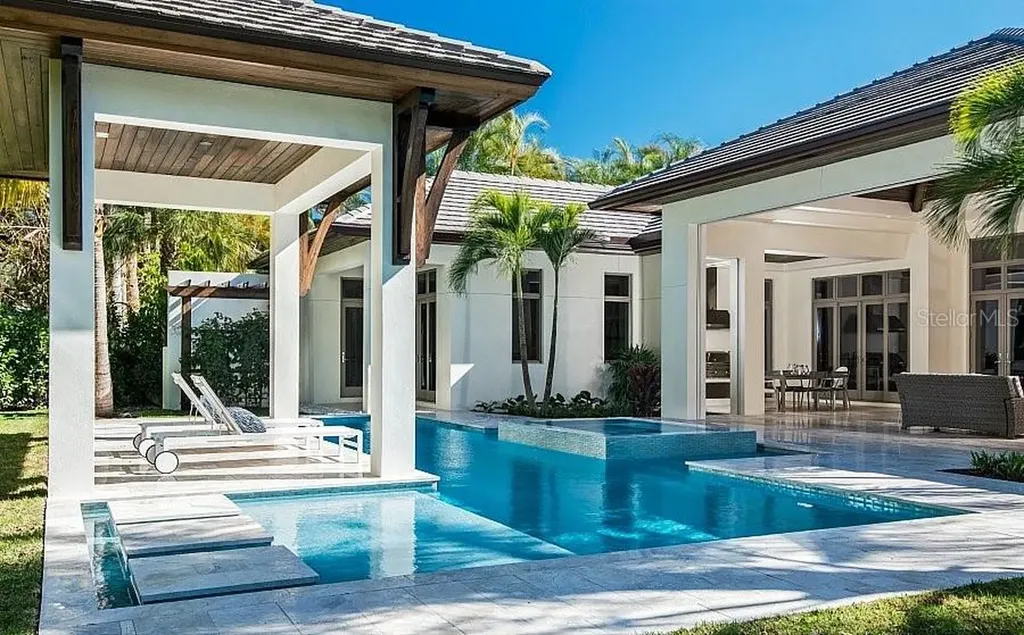 5215 Hidden Harbor Road Sarasota FL 34242