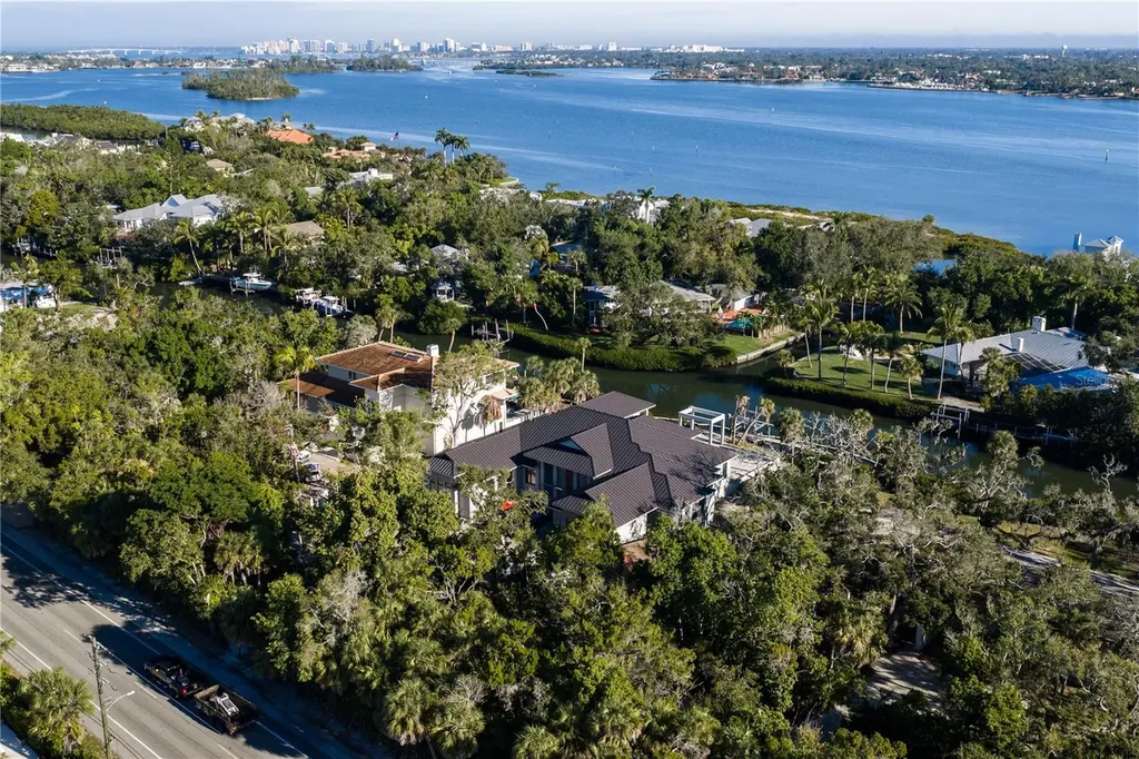 5215 Hidden Harbor Road Sarasota FL 34242