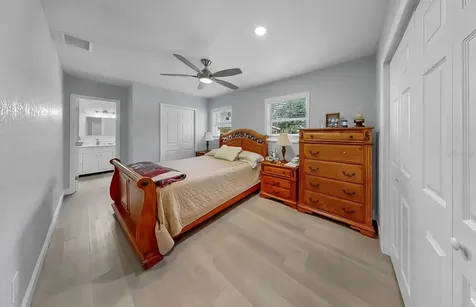 6003 16th Avenue S Tampa FL 33619