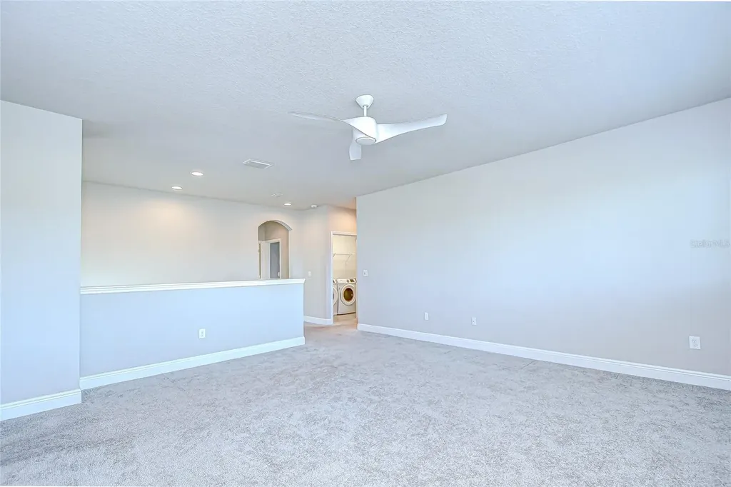 1018 Tracey Ann Loop Seffner FL 33584