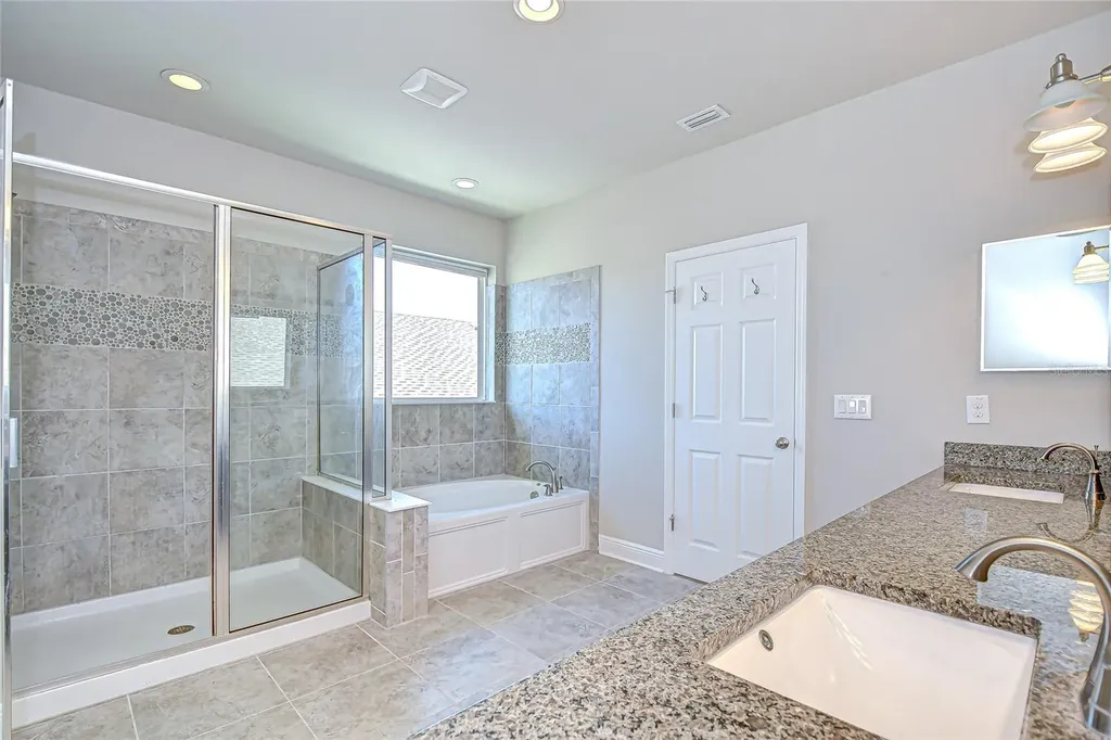 1018 Tracey Ann Loop Seffner FL 33584