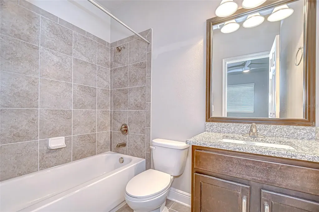 1018 Tracey Ann Loop Seffner FL 33584