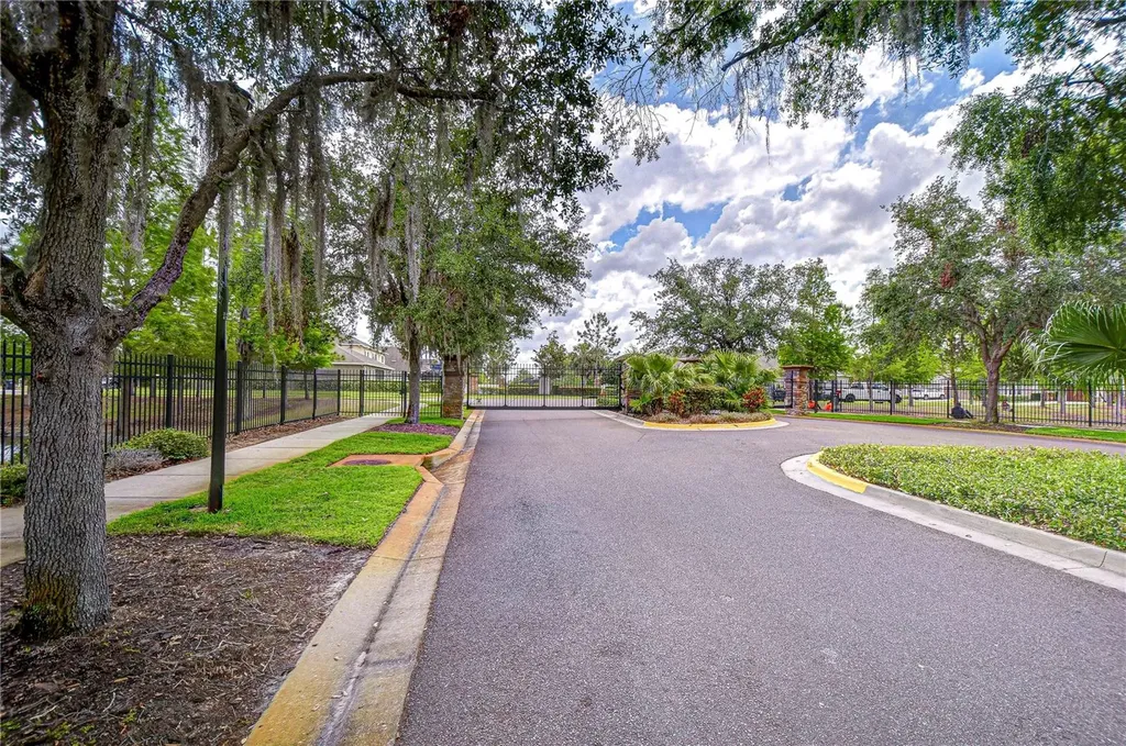 1018 Tracey Ann Loop Seffner FL 33584