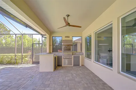 1018 Tracey Ann Loop Seffner FL 33584