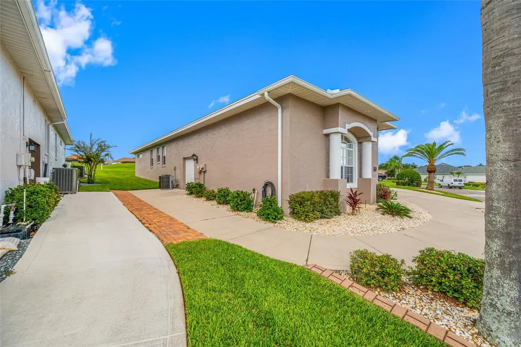 6750 Huntington Hills Boulevard Lakeland FL 33810