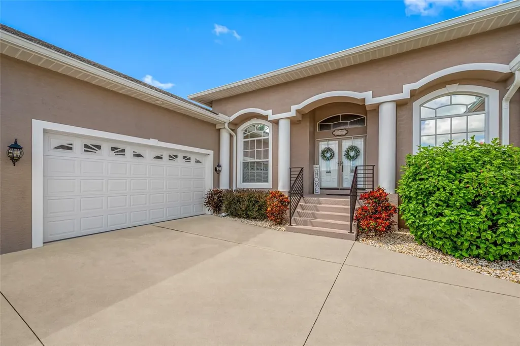 6750 Huntington Hills Boulevard Lakeland FL 33810