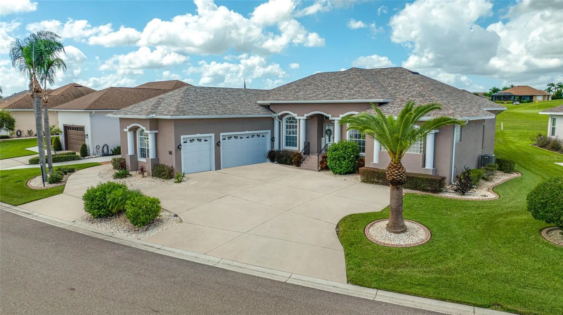 6750 Huntington Hills Boulevard Lakeland FL 33810