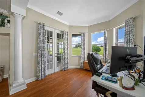 6750 Huntington Hills Boulevard Lakeland FL 33810