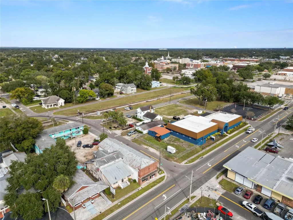 702 W Drive Martin Luther King Jr Boulevard Plant City FL 33563