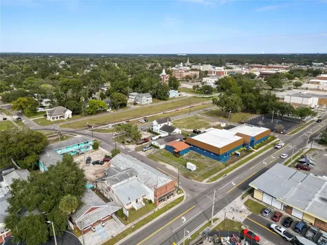 702 W Dr Martin Luther King Jr Boulevard Plant City FL 33563