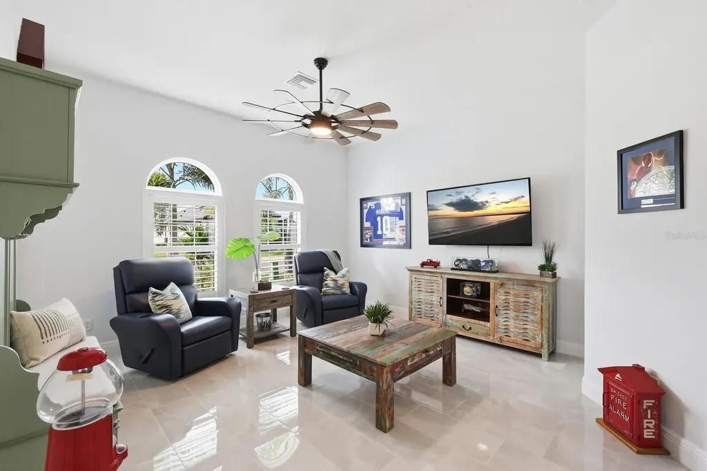 15918 39th Glen E Parrish FL 34219