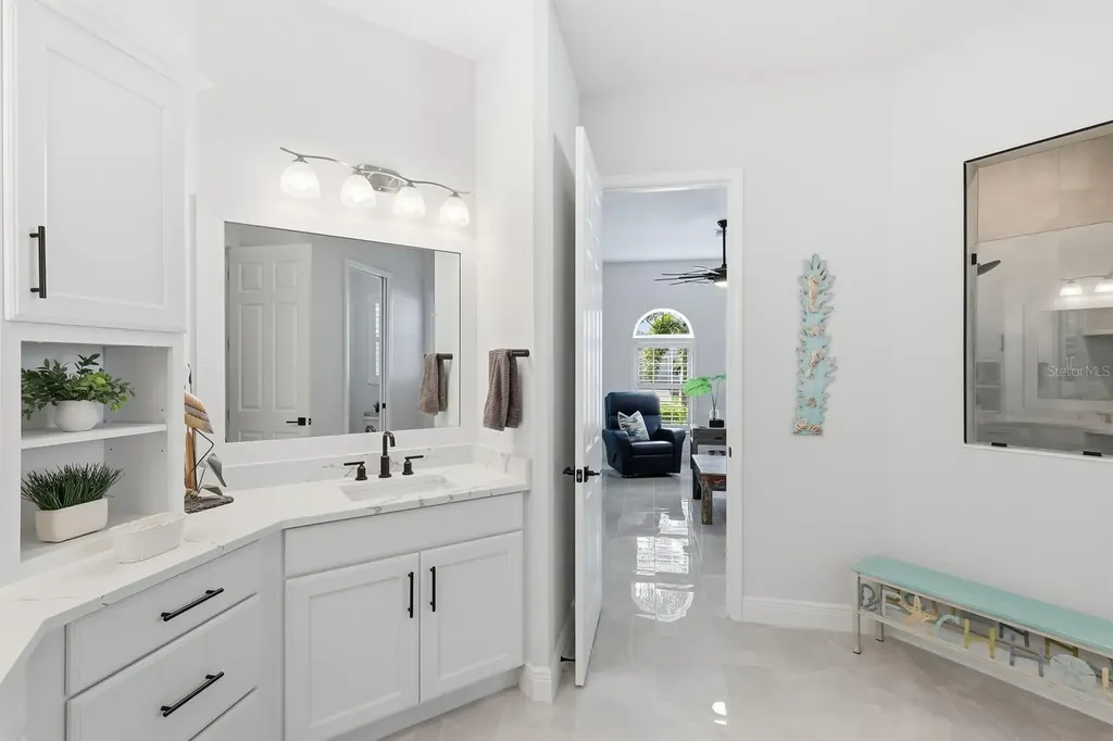 15918 39th Glen E Parrish FL 34219