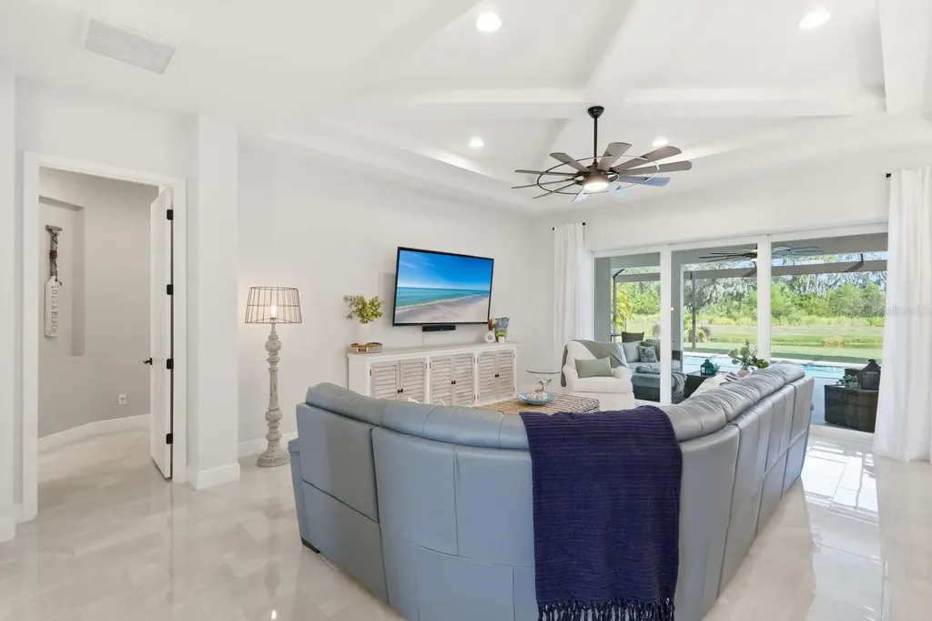 15918 39th Glen E Parrish FL 34219