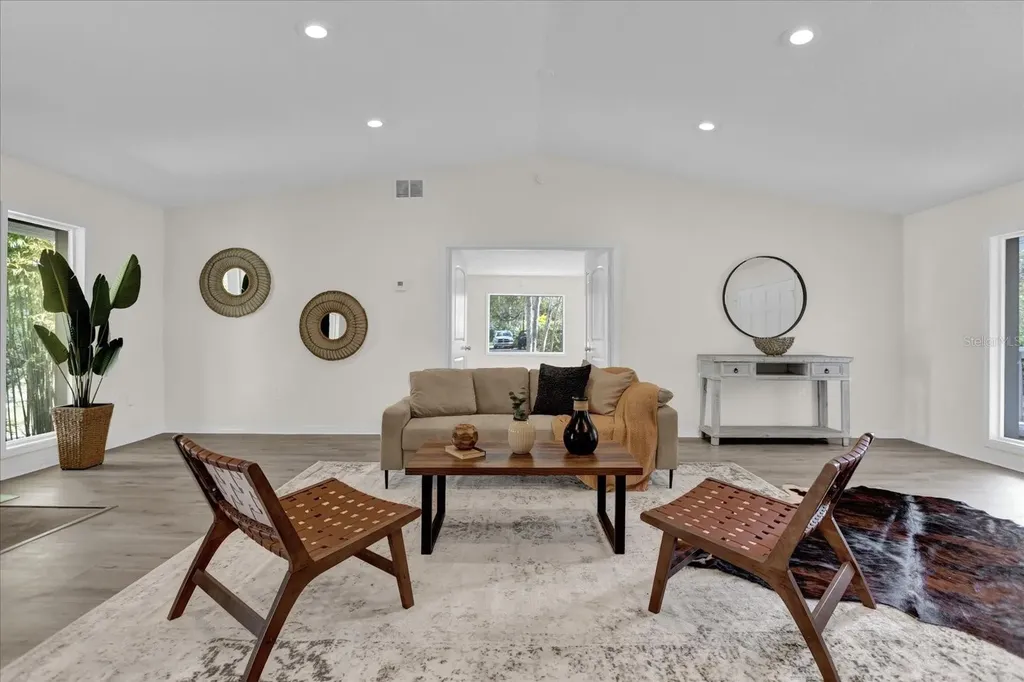 13128 Devonshire Road Orlando FL 32832