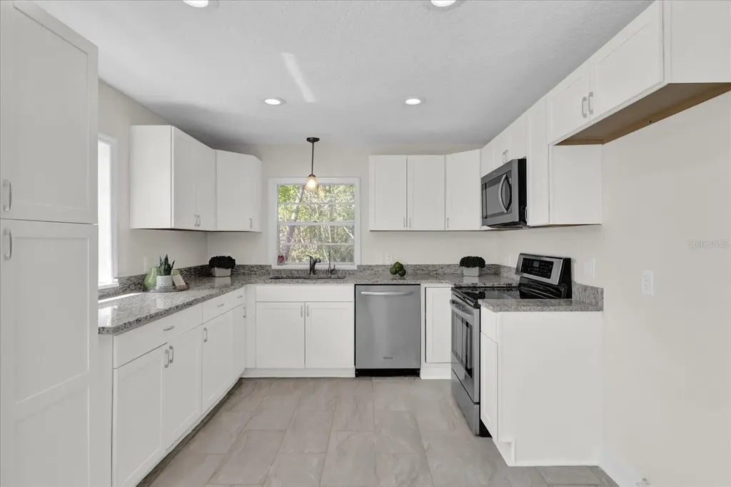 13128 Devonshire Road Orlando FL 32832
