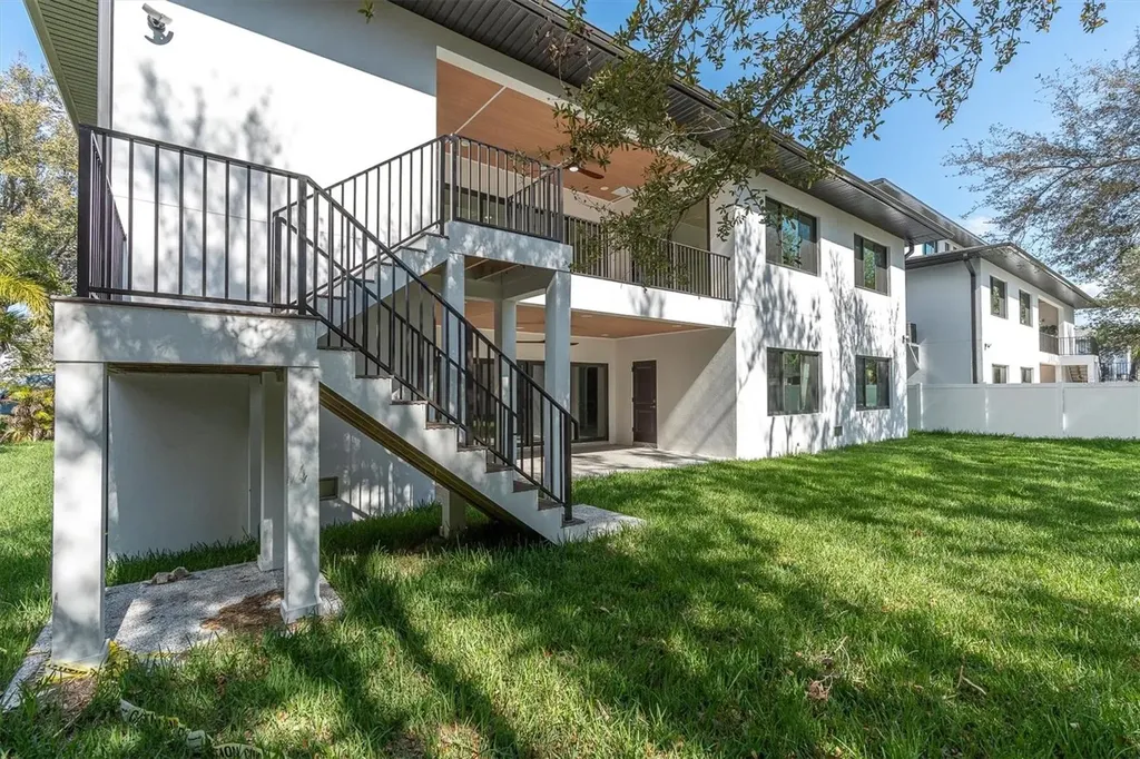 5966 Bayview Circle S Gulfport FL 33707