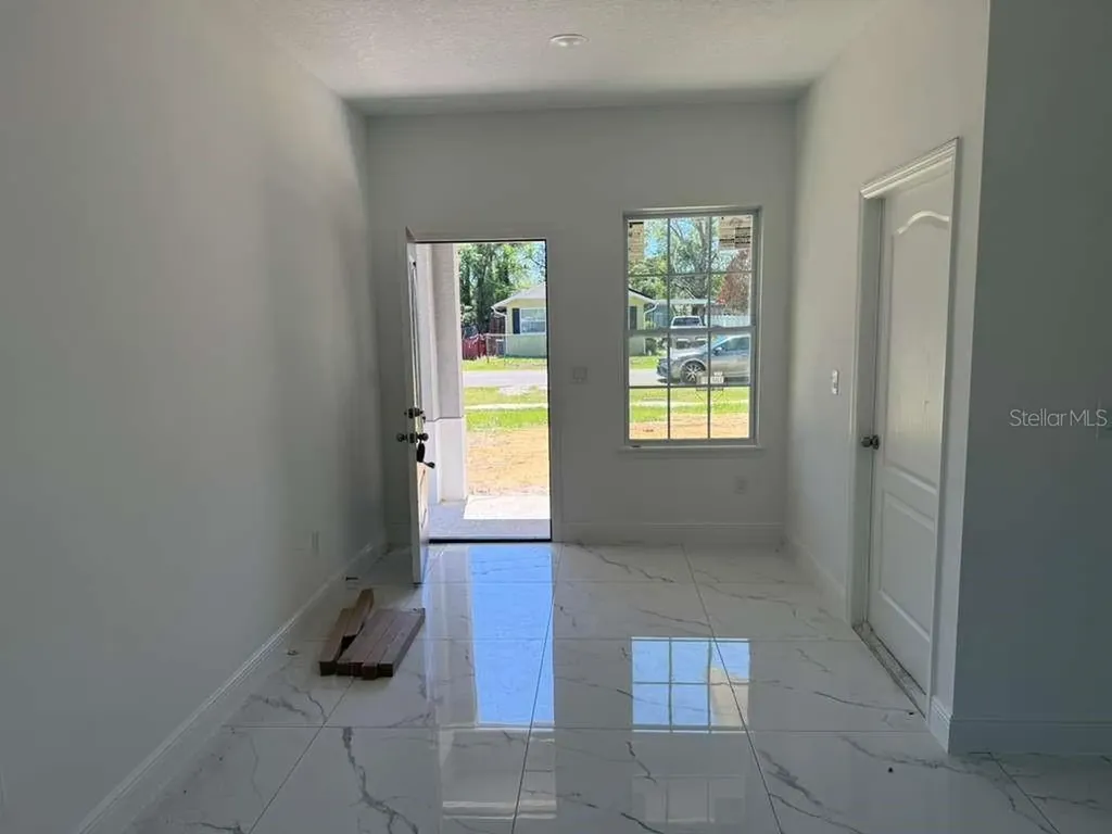 125 Pine Street Orlando FL 32824