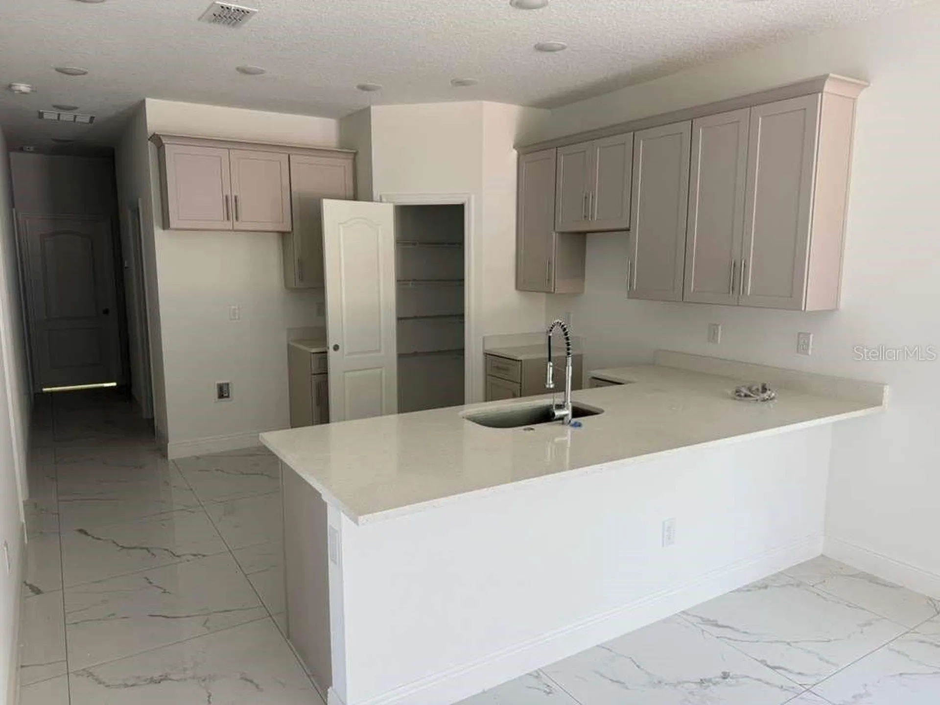 125 Pine Street Orlando FL 32824