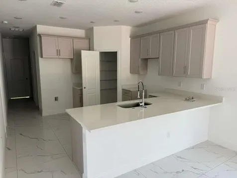 125 Pine Street Orlando FL 32824
