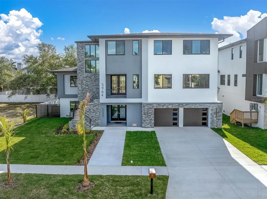 5964 Bayview Circle S Gulfport FL 33707
