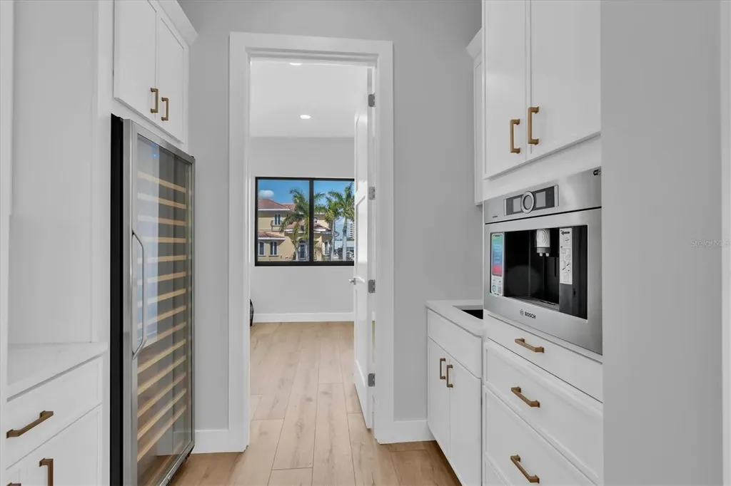 5964 Bayview Circle S Gulfport FL 33707