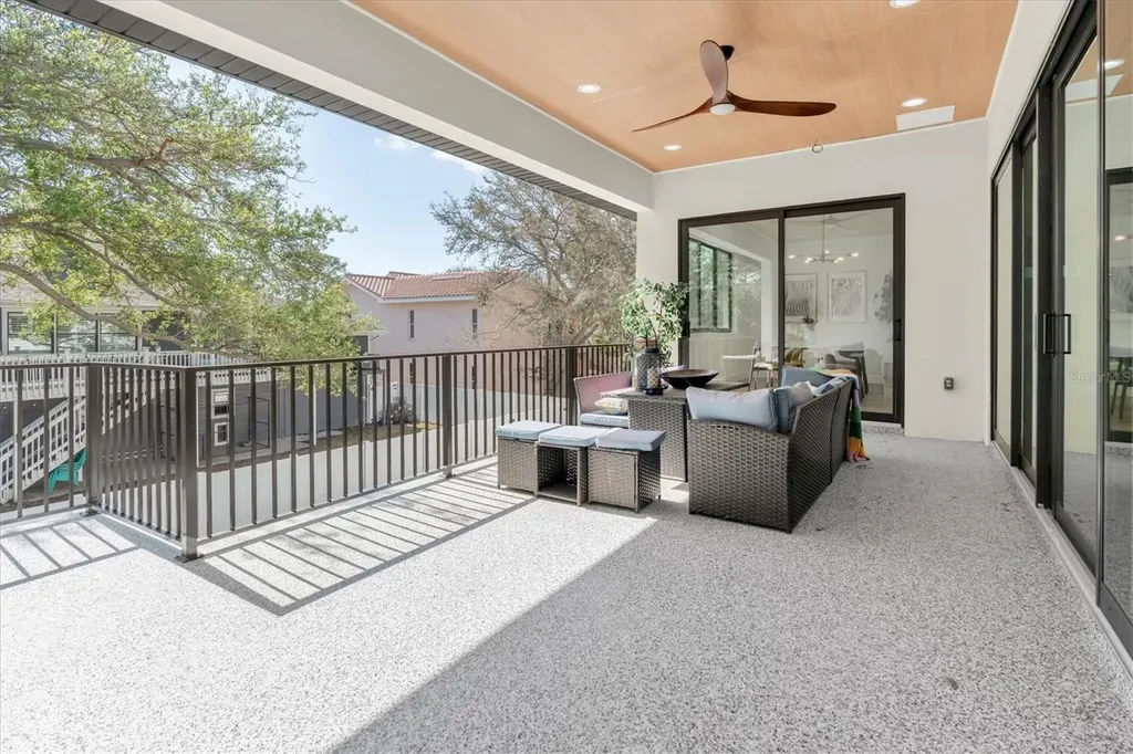 5964 Bayview Circle S Gulfport FL 33707