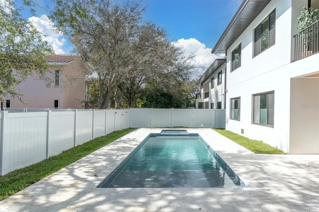 5964 Bayview Circle S Gulfport FL 33707