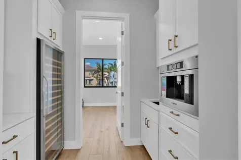 5964 Bayview Circle S Gulfport FL 33707