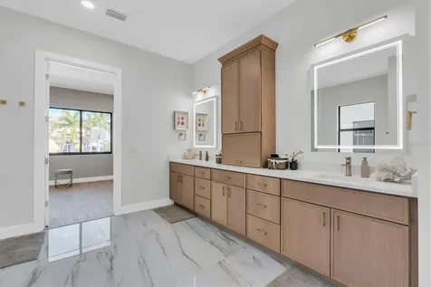 5964 Bayview Circle S Gulfport FL 33707