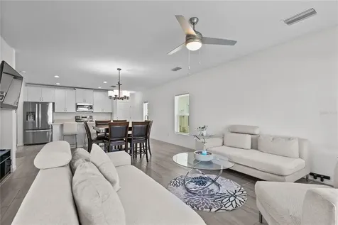 1286 Wispy Cypress Drive Kissimmee FL 34746