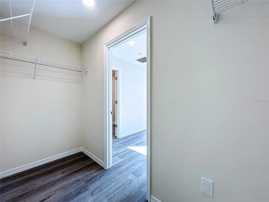 4368 Cambio Gardens Court Tampa FL 33610