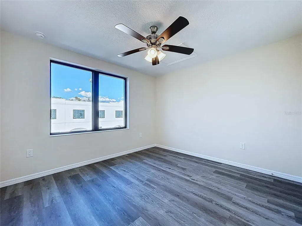 4368 Cambio Gardens Court Tampa FL 33610