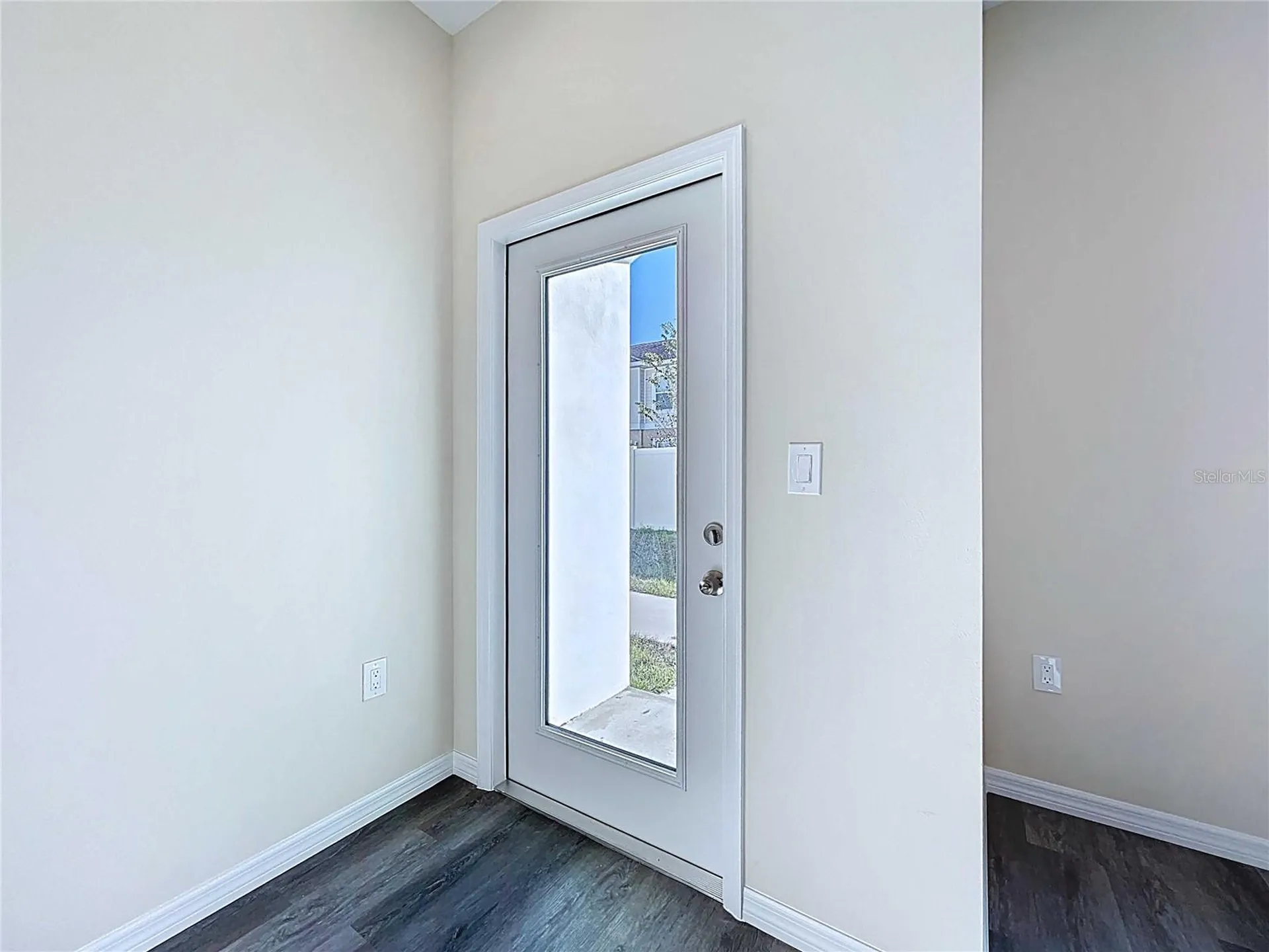 4368 Cambio Gardens Court Tampa FL 33610