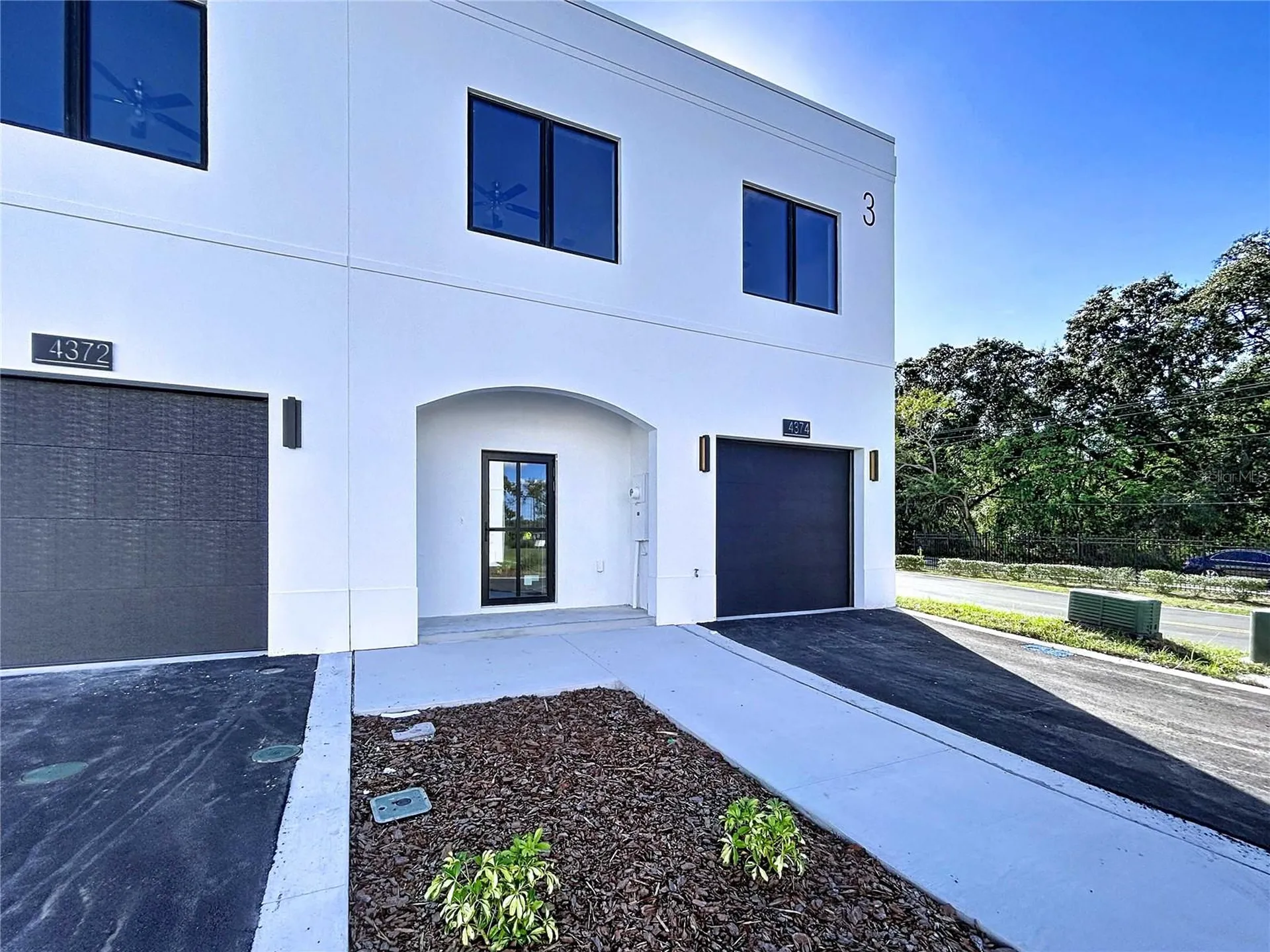 4368 Cambio Gardens Court Tampa FL 33610