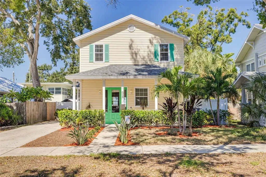 859 23rd Avenue N St Petersburg FL 33704
