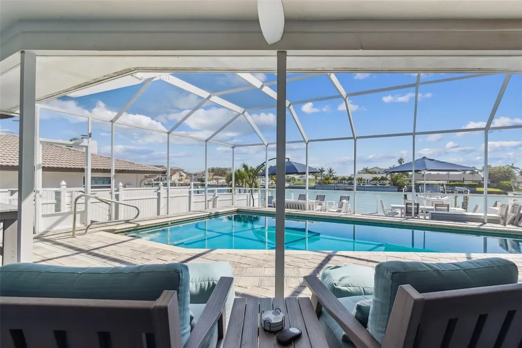 320 Belle Isle Avenue Belleair Beach FL 33786
