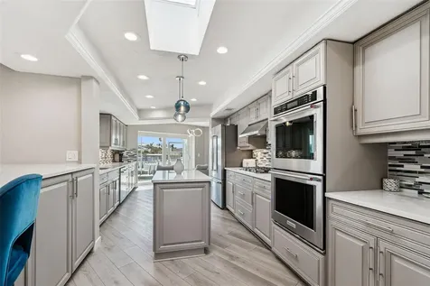 320 Belle Isle Avenue Belleair Beach FL 33786