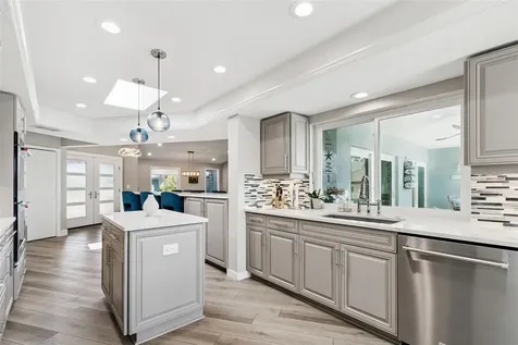 320 Belle Isle Avenue Belleair Beach FL 33786