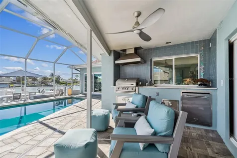 320 Belle Isle Avenue Belleair Beach FL 33786