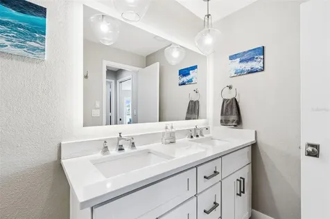 320 Belle Isle Avenue Belleair Beach FL 33786
