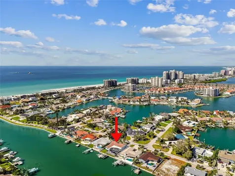 320 Belle Isle Avenue Belleair Beach FL 33786