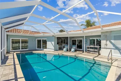 320 Belle Isle Avenue Belleair Beach FL 33786