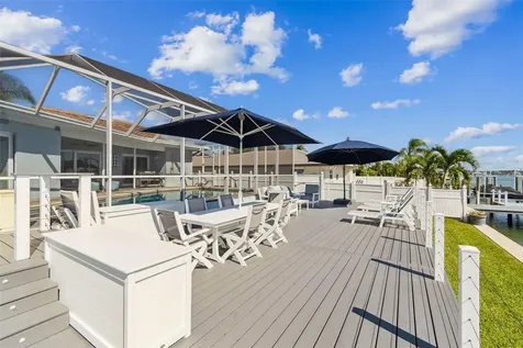 320 Belle Isle Avenue Belleair Beach FL 33786