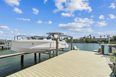320 Belle Isle Avenue Belleair Beach FL 33786