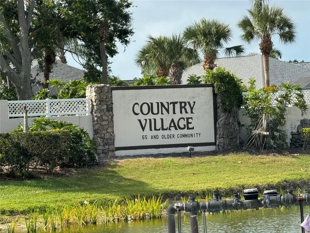 2827 W 74th Street West Bradenton FL 34209