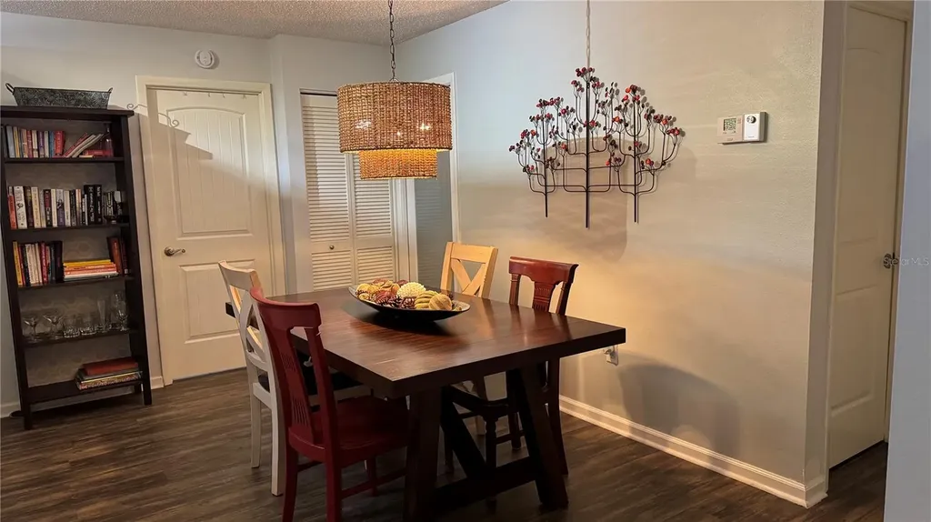 2827 W 74th Street West Bradenton FL 34209