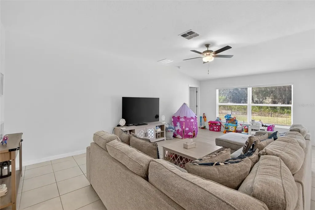 1748 Red Loop Lakeland FL 33801